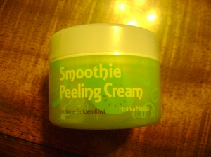 Holika Holika Smoothie Peeling Cream in Kiwi